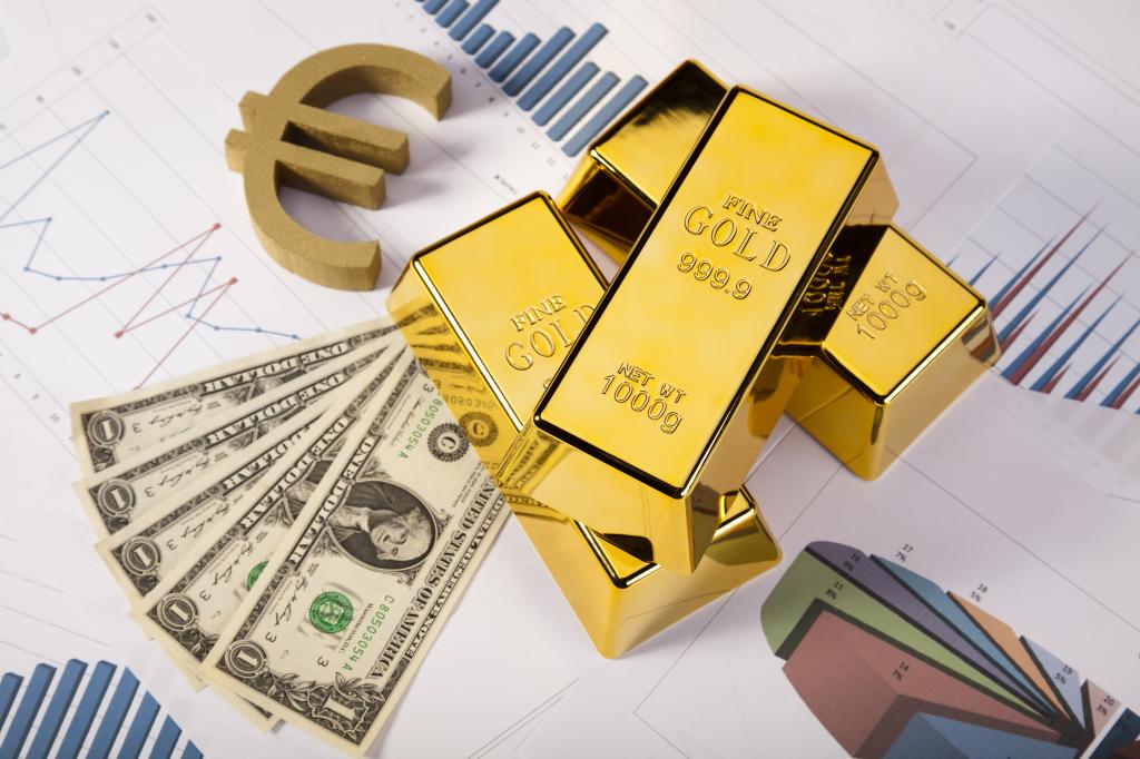 唐 遥：金价大涨，投还是不投？