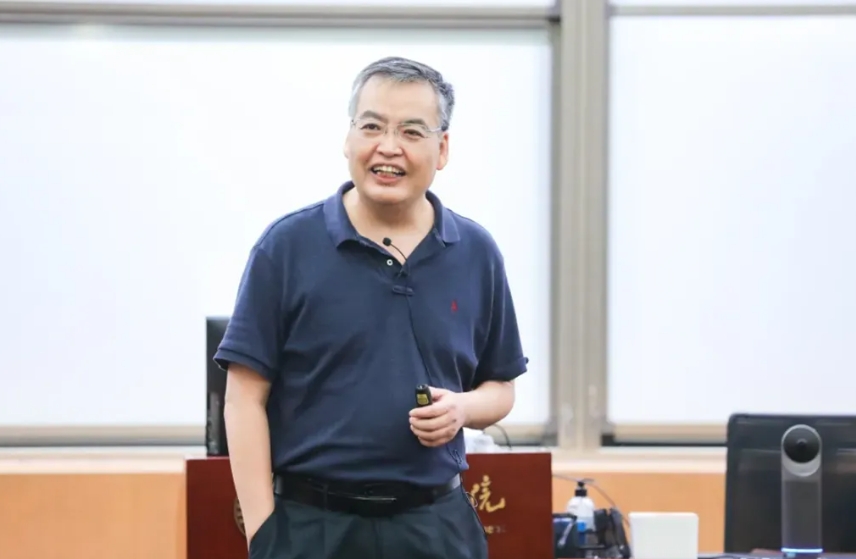 北大J9集团国际站贾春新教授荣获第二十届北京市高档学堂教台甫师奖