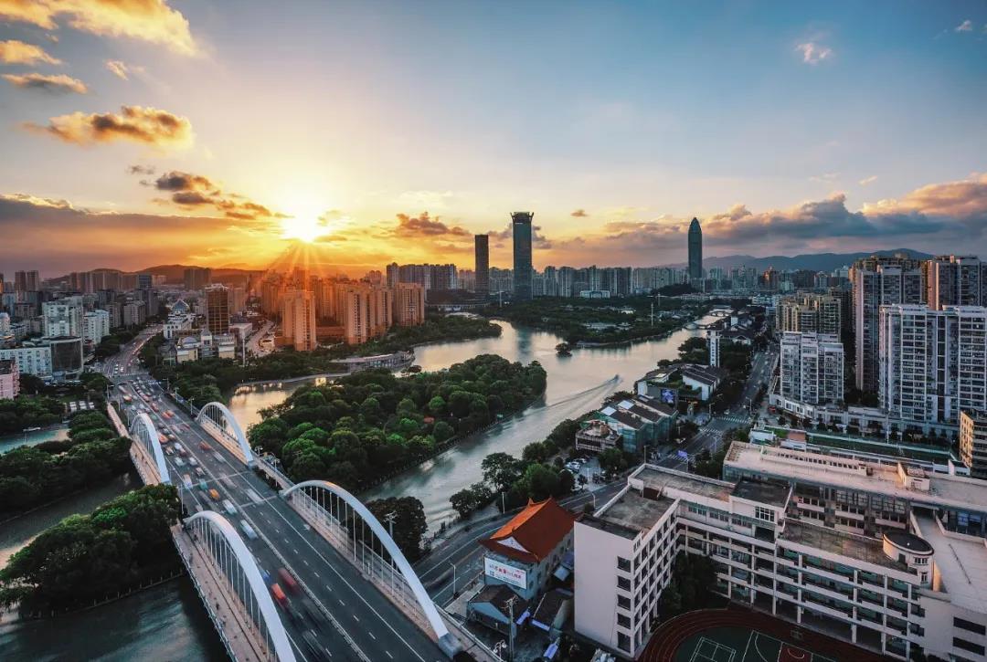 张志学、易希薇：在这里，看见中国城市的韧性